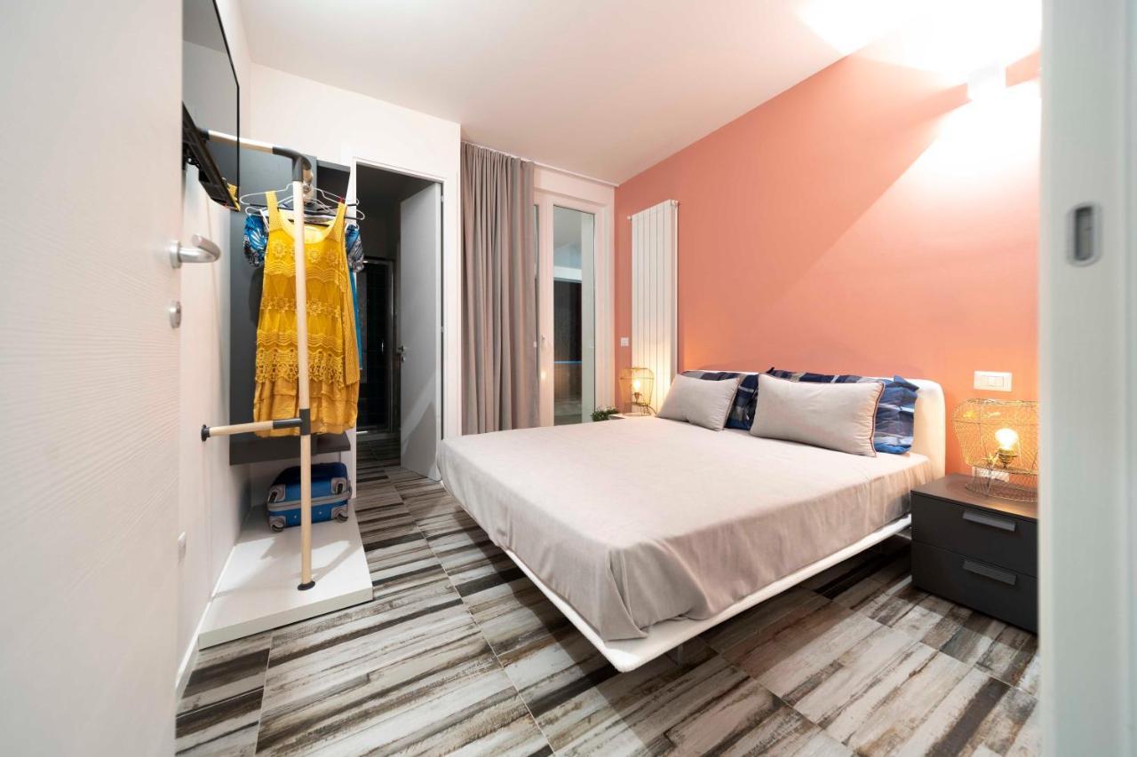 Bed and Breakfast Nelblu Полиньяно-а-Маре Экстерьер фото