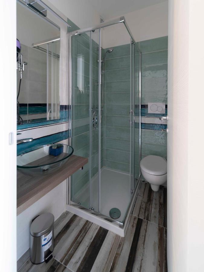 Bed and Breakfast Nelblu Полиньяно-а-Маре Экстерьер фото